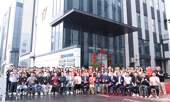 开工大吉丨万马奔腾开胜景